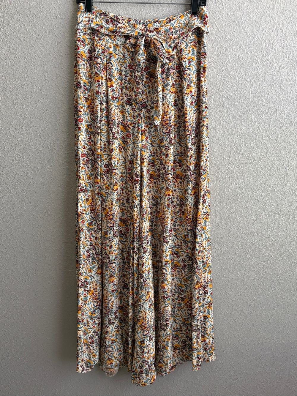 Caroll‎ White Floral Wide Leg Flowy Boho Palazzo Trouser Pants